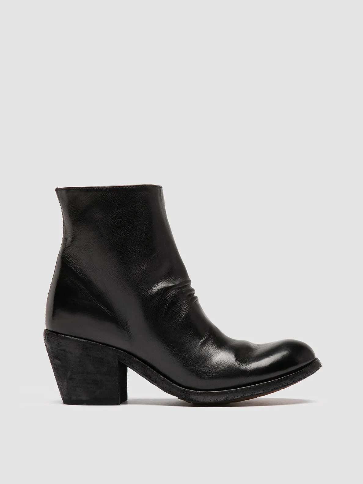 GODEAU 001 - Black Leather Zipped Boots