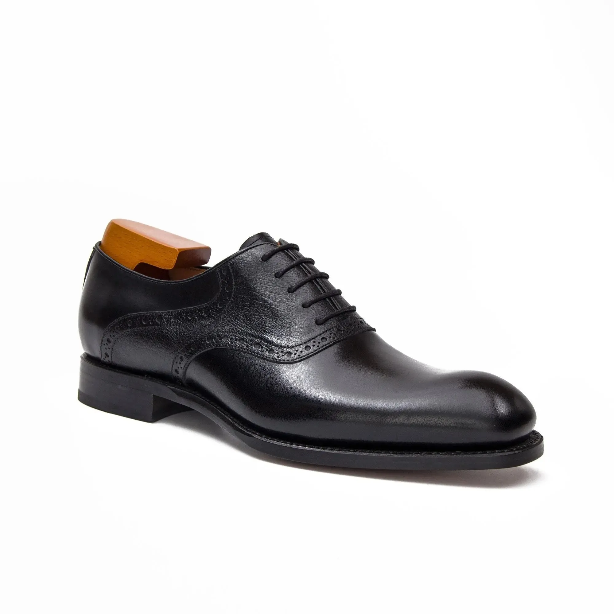 Goodyear Welted Oxford Shoes in Black Leather