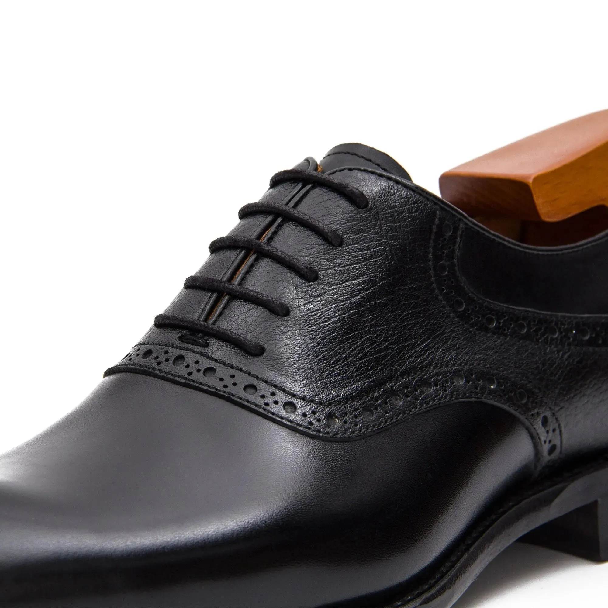 Goodyear Welted Oxford Shoes in Black Leather