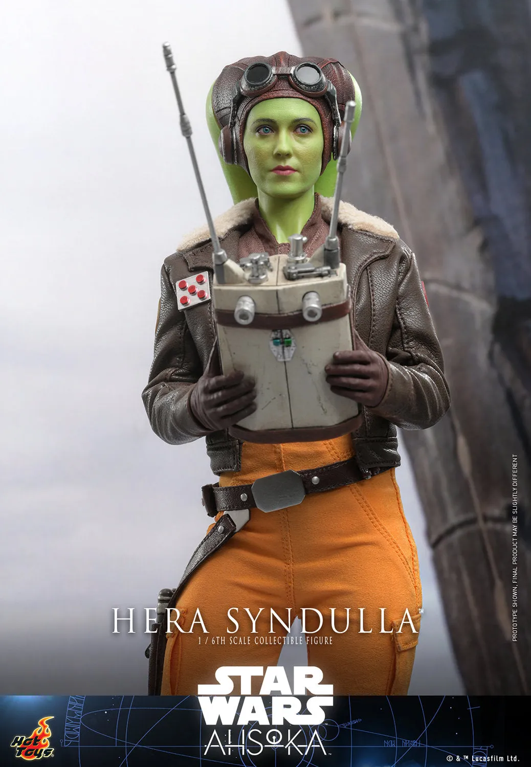 Hera Syndulla Sixth Scale Figure by Hot Toys