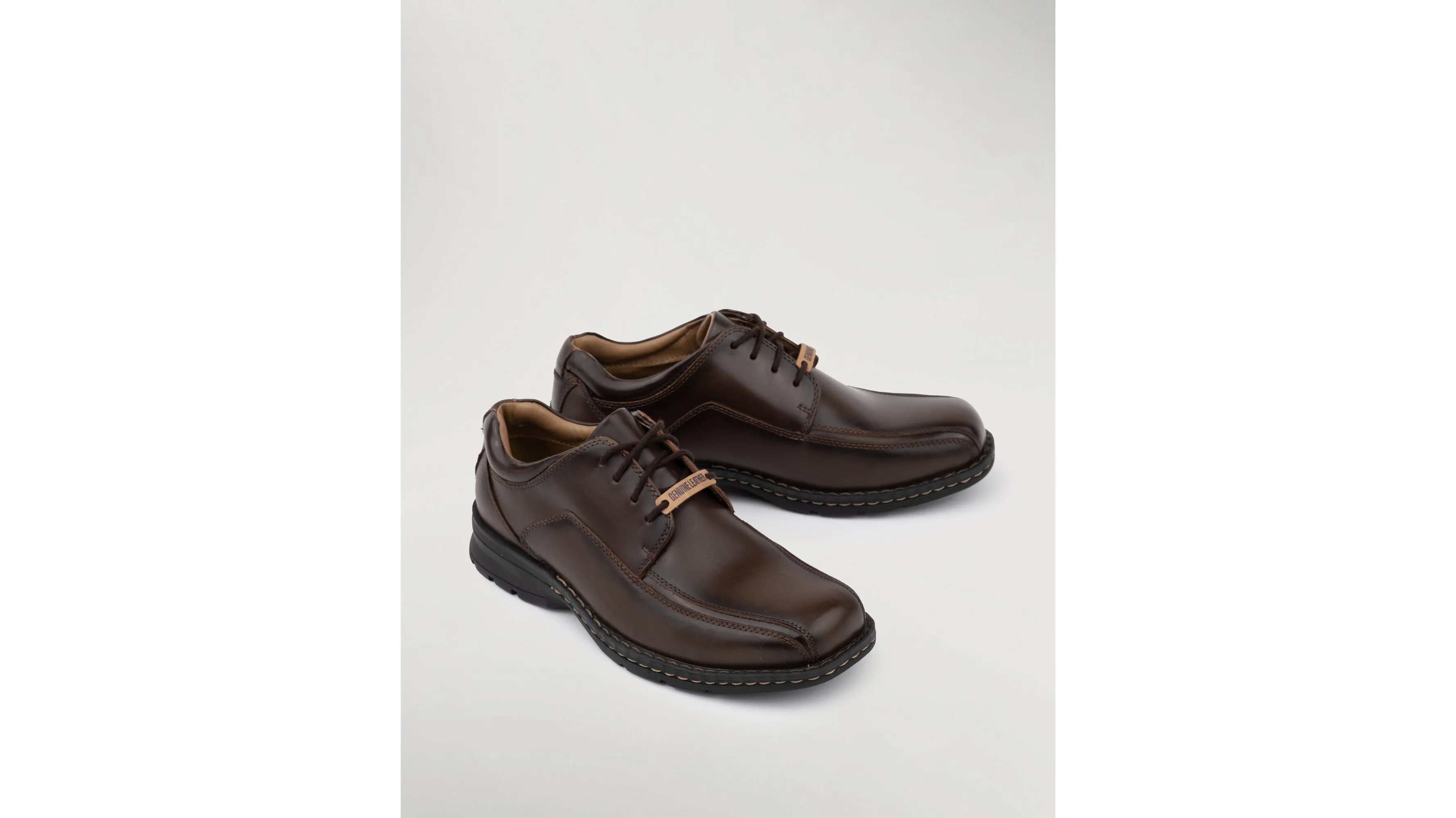 Trustee Oxford Shoes